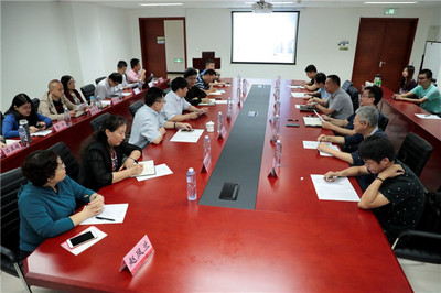 中海油能源發(fā)展股份工程技術分公司代表團來石大開展技術交流合作